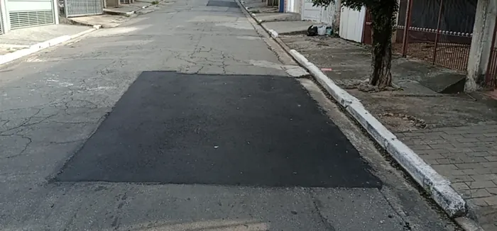 via com reposição asfáltica recente segmentada
